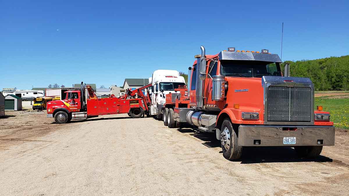 Equipment Hauling Reed City MI